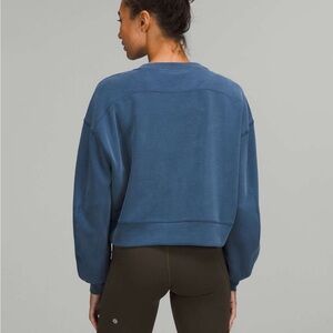 Lululemon Perfectly Oversized Cropped Crew *Softstreme, size 4, Mineral Blue